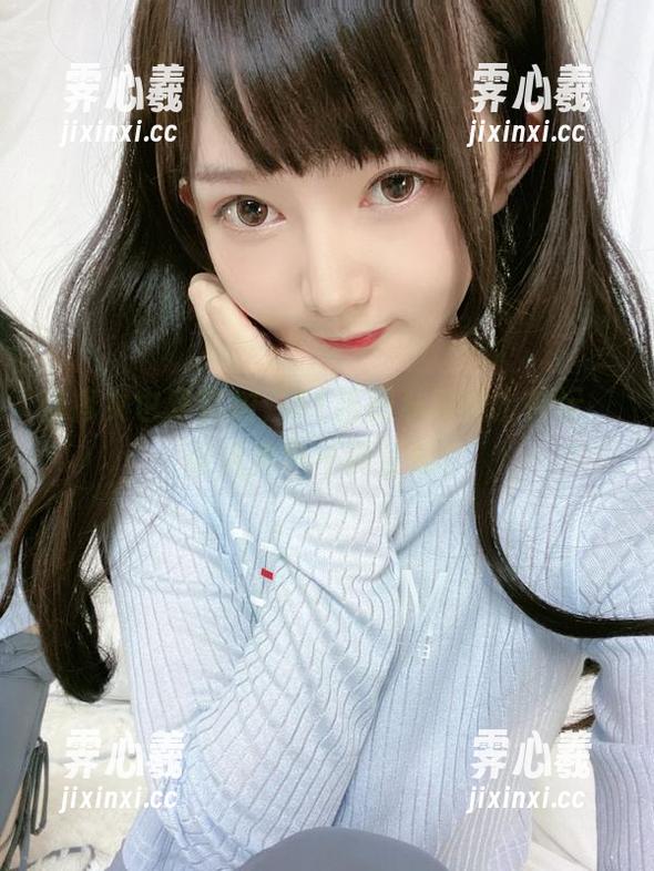51酱 当修女也爱自拍,51酱把私房抬上神坛,谁说角色不能互换?