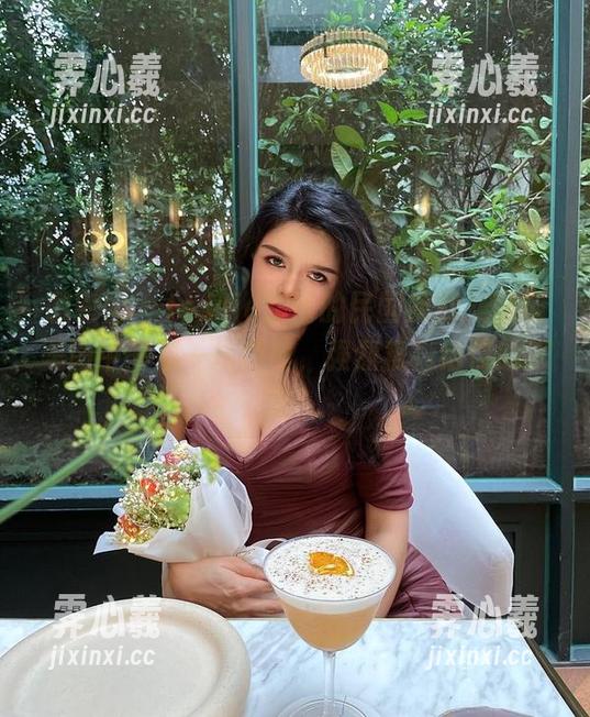 微密圈 - Jessie婕西的民国旗袍，精选美图中的那一抹经典，强烈推荐给你的眼睛！