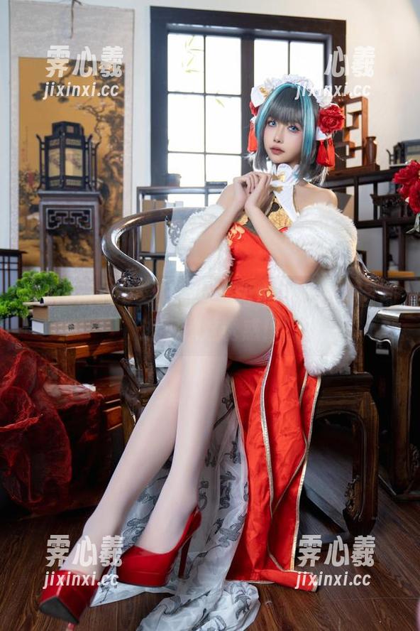 被Momoko葵葵的套装击中，任何美图都逃不过这诱惑！