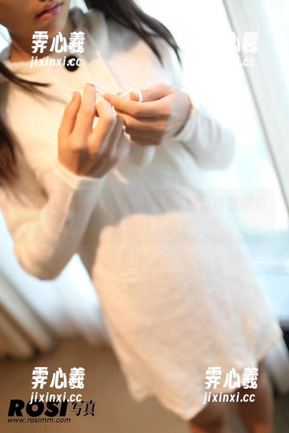 ROSI ROSI海边的原图,啥时候白云也变得这么亲切了?