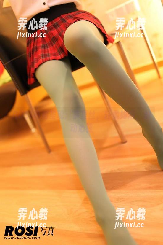 ROSI写真 ROSI高清呈现:裤里丝,轻柔如烟,触动心弦