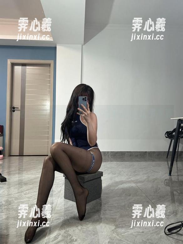 皮衣小兔子？是Tina很妖孽呀的私房写真新风潮