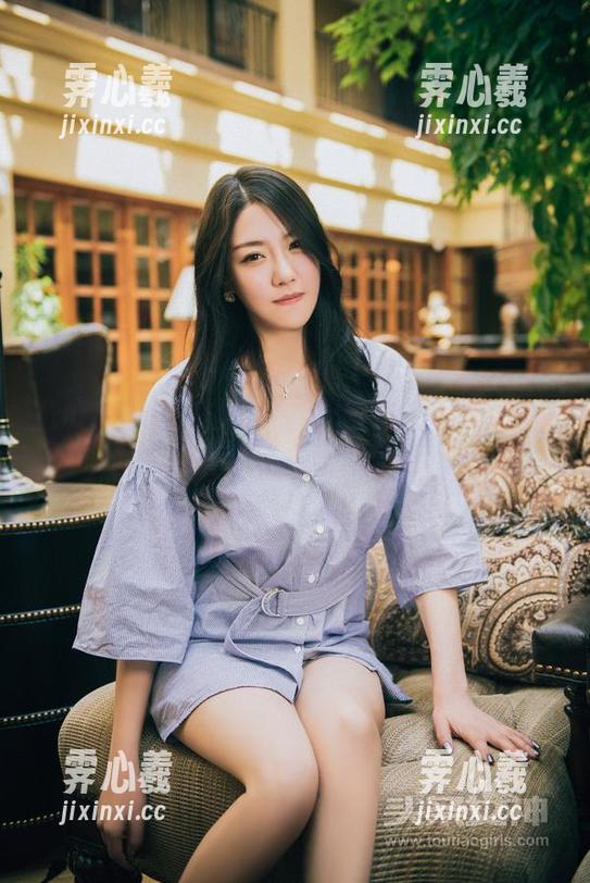 TouTiao头条女神-洛洛可 TouTiao头条女神 - 洛洛可的美图:这肉丝在线上会不会让你流口水?
