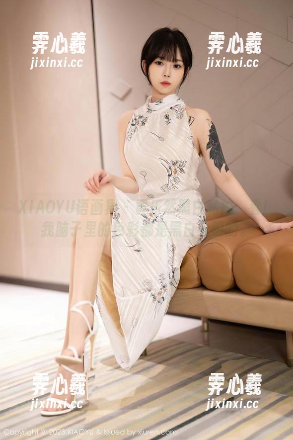 XIAOYU语画界-黄乐然 XIAOYU语画界 - 黄乐然黑白私拍:看!我脑子里的色彩都是黑白分明的。