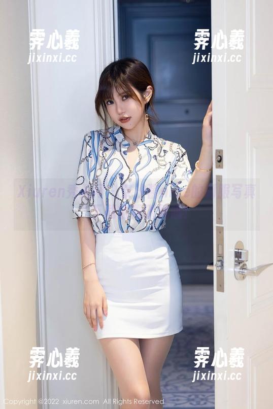 Xiuren秀人网 - 奈汐酱nice的制服写真，下载前需谨慎哦！