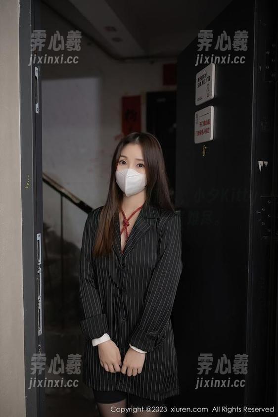 Xiuren秀人网-小夕Kitty Xiuren秀人网 - 美图乱入,小夕Kitty的套装合集真的是一言难尽。
