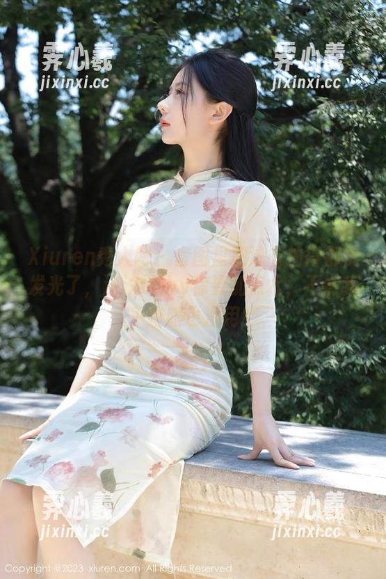 Xiuren秀人网-汐汐baby Xiuren秀人网 - 套图里把泳衣拍得都快发光了,汐汐baby你要加点水,不然我干瞪眼也没用!