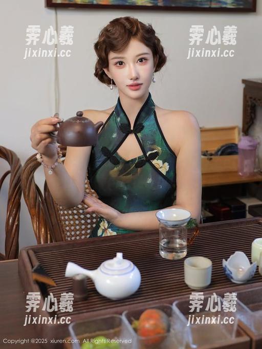 Xiuren秀人网-考拉Koala Xiuren秀人网 - 旗袍图集—考拉Koala不仅仅是衬托,更是自信的表现
