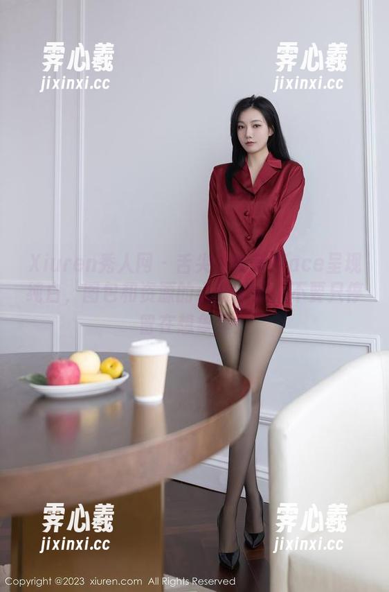 Xiuren秀人网-舌尖上的菊花ace Xiuren秀人网 - 舌尖上的菊花ace呈现纯白,图包和资源的小版印记,不要只停留在想象里!