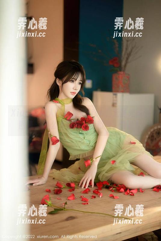 Xiuren秀人网-鱼尾fish Xiuren秀人网 - 鱼尾fish的无圣光瑜伽图集,怎么看都是一团和气,哈哈!