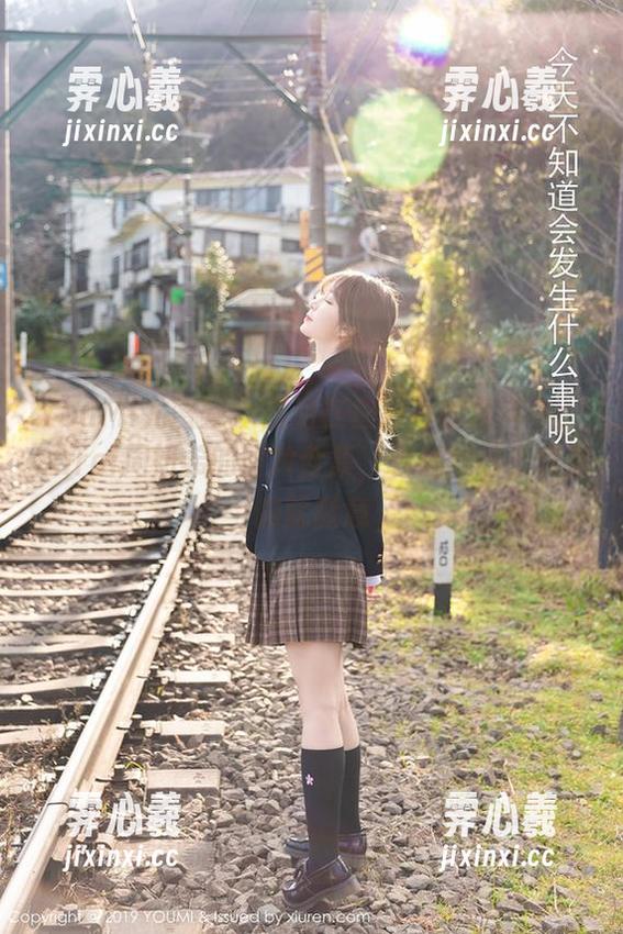 YouMi尤蜜荟-Carol周妍希 YouMi尤蜜荟 - 漫游在白衬衫的海洋中:Carol周妍希的照片合集,有爱就好,其他的就随意