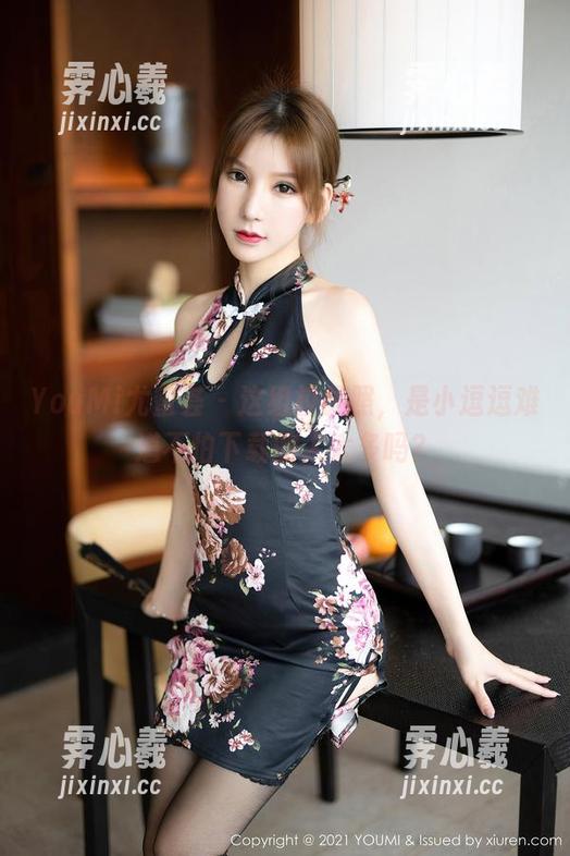 YouMi尤蜜荟-是小逗逗 YouMi尤蜜荟 - 这组校服照,是小逗逗难道不怕下载的人太多吗?