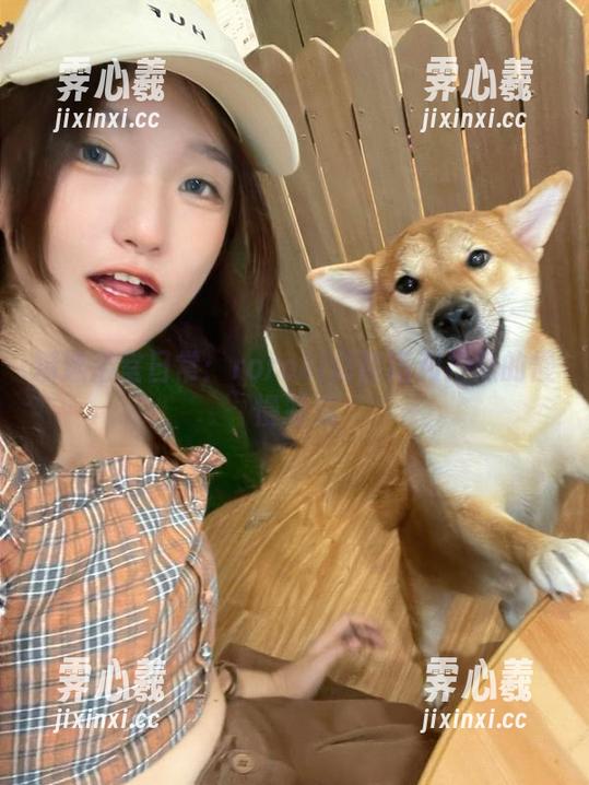 精选浴室日常：roroki骷髅姬和拍照的慢慢潮流