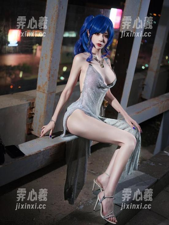 一米八的大梨子 从一米八的大梨子那儿得到的灵感,海洋球的写真更新,感觉不错哦!