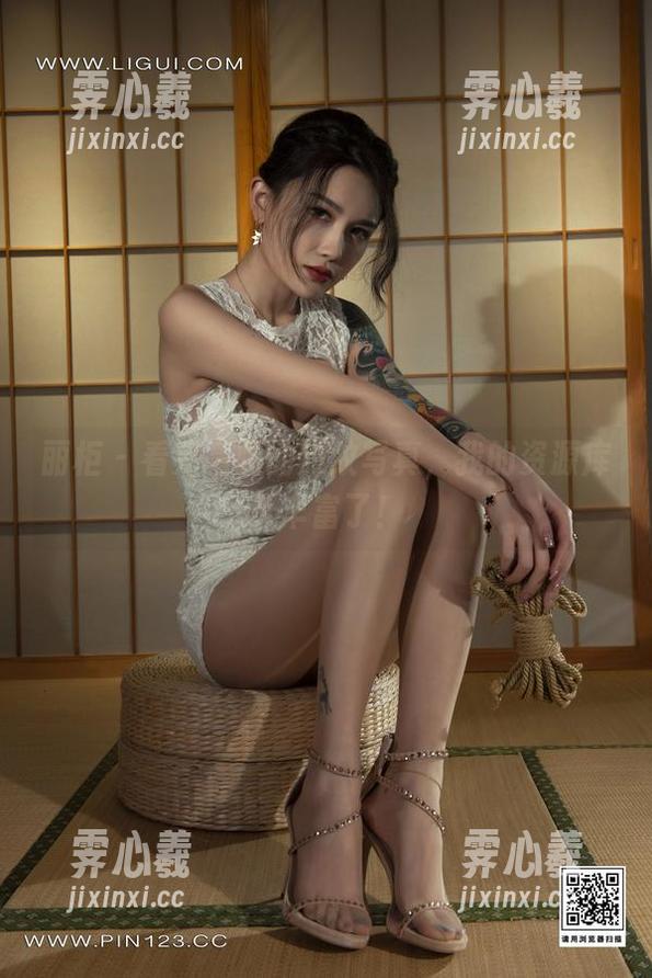 丽柜-晴晴 丽柜 - 看完晴晴的豹纹写真,我的资源库又丰富了!