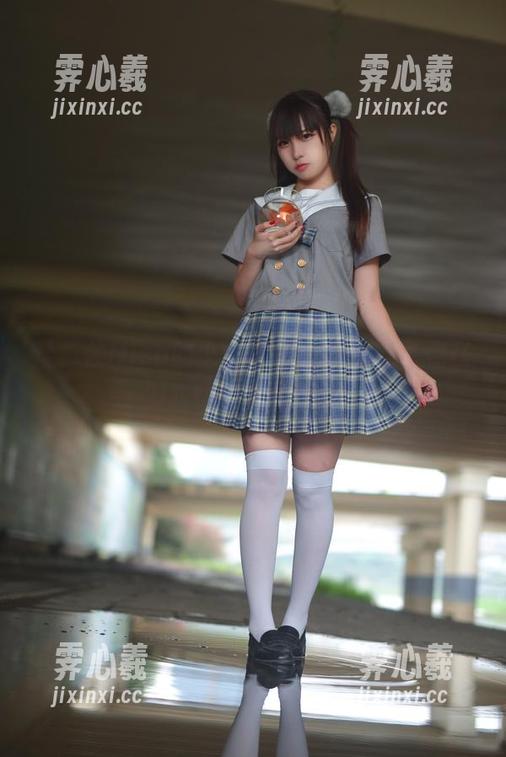 二佐Nisa 让二佐Nisa的少女前线k2原图,带你在游戏和现实间游走!
