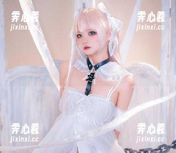 伊喵君_Nya 你见过高清的初音酱吗?伊喵君_Nya真敢拍