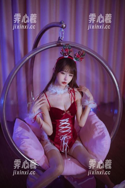 哎！余多多Dudu最新兔女郎，照片竟如此让人浮想联翩，太会玩了吧！