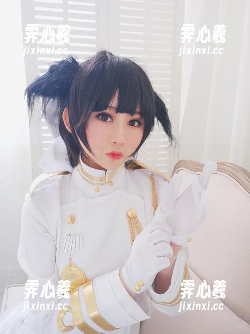 依依超级懒 黑色未来?依依超级懒的原图其实很有戏!