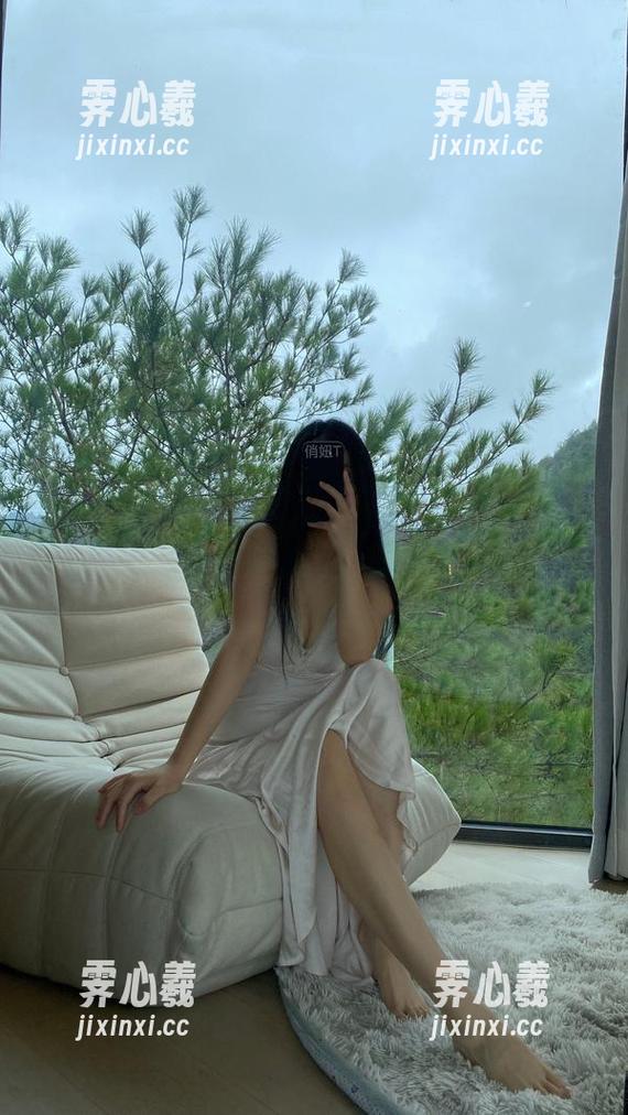 俏妞qiaoniuTT 微密圈 - 俏妞qiaoniuTT和她的瑜伽裤:最新写真,颠覆你的想象!
