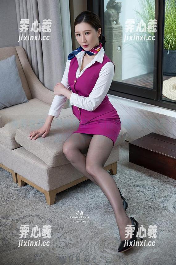 头条女神 - 黑丝作品，马丽华用一双腿证明“腿好也是一种才华！”