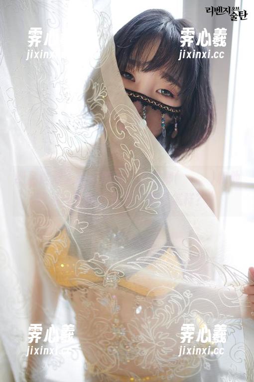 细品这双人高清原图，姜仁卿(강인경)和他的另一面似乎在说“你要怎样？”
