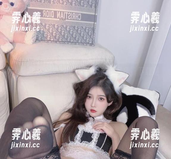 比基尼大揭秘：小小奶瓶儿的作品集，下载随意，大家都在看