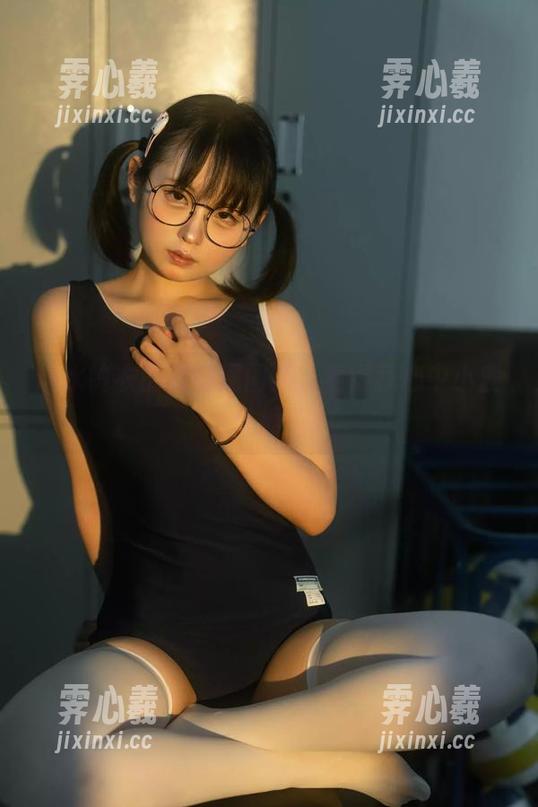 幼水铃衣 幼水铃衣的双马尾图集,看得我心中小鹿乱撞了