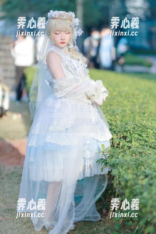 是三不是世w “是三不是世w”带来的定制花嫁,作品至于,谁能抗拒?