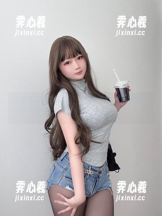 是依酱呀 厨房与美图的碰撞:是依酱呀的小厨娘,下载启动,喳喳喳!