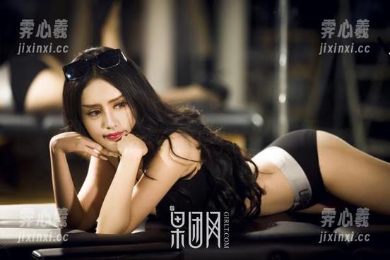 果团网 - 哦，通灵儿的制服美图，看得我眼花缭乱。