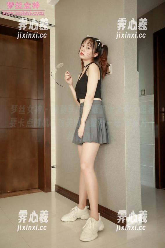梦丝女神 - 免费享用灵唯护士大作，想着要卡点时机认领美图，跟看一场7D影片一样刺激！