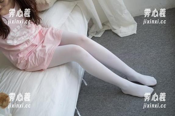 森萝财团-小梓 森萝财团 - 小梓的“双人”套图精选,结果和剧情完全不符!