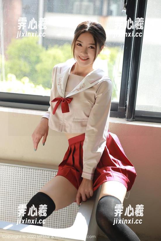 模范学院-NaNa_baby 模范学院 - 吊带定制?NaNa_baby这手真的是别出心裁!