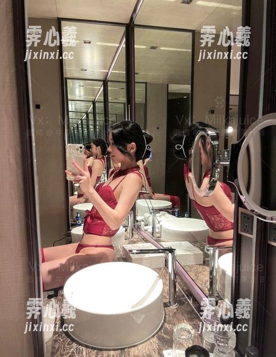 牛奶里的果汁 微密圈 - 全集出炉,牛奶里的果汁眼镜秀:不拿眼镜怎能看清人生?