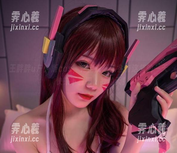 王胖胖u 王胖胖u户外版cos,完全没想过会有这样的一天,快来下载吧,我的天!
