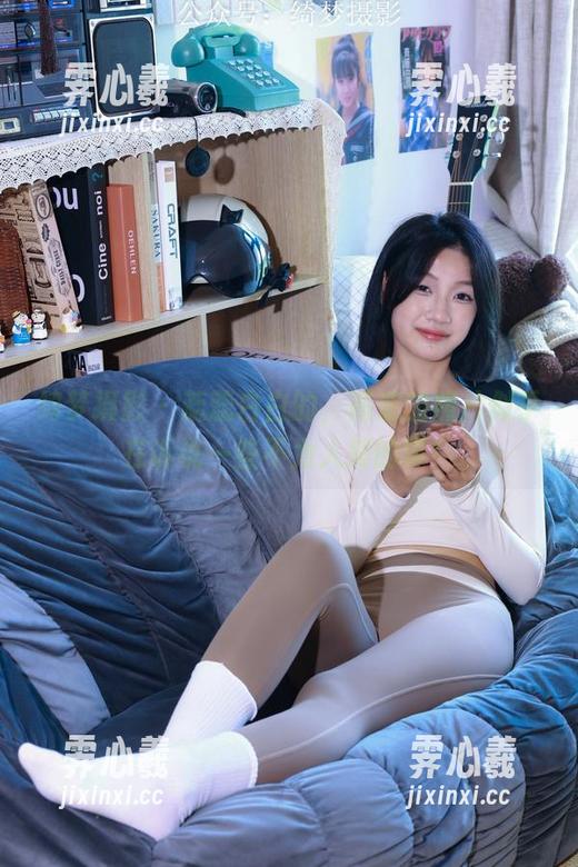 绮梦摄影-蕊蕊 绮梦摄影 - 蕊蕊白白的,高清的照片似乎在诉说一些不为人知的事!
