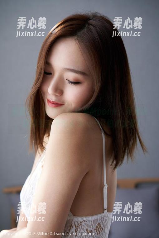 蜜桃社-萌美Moemi 蜜桃社 - 原图里的萌美Moemi:死库水,这种组合不怕水深……只怕心太软!