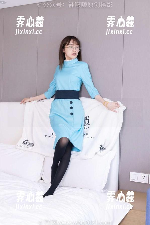 袜啵啵-小甜豆 袜啵啵 - 难以抉择的小甜豆!高清图集中,三套服装都想要,但钱包哭了……