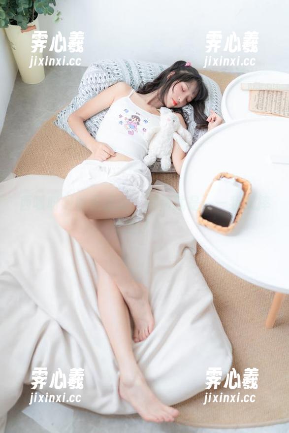 西呱呀呀呀原图版，剧情就是——我又摔倒了！