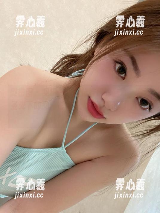 微密圈 - 见识一下雪怡妹纸的魅力，连无圣光下的女仆也意外抢镜，随便翻图片，有种意外的期待。