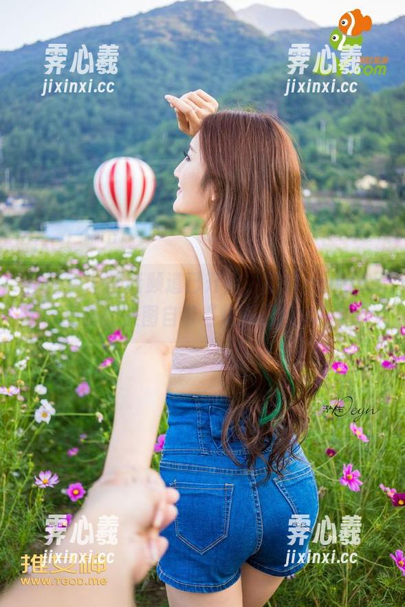 青豆客-雨婷goddess 青豆客 - 圣诞频道已开启,雨婷goddess更新的美图自带“快乐召唤术”!