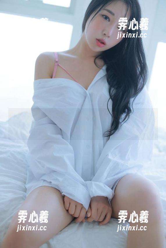 白色的韩国CoCo，最新写真集，给你无尽温柔！